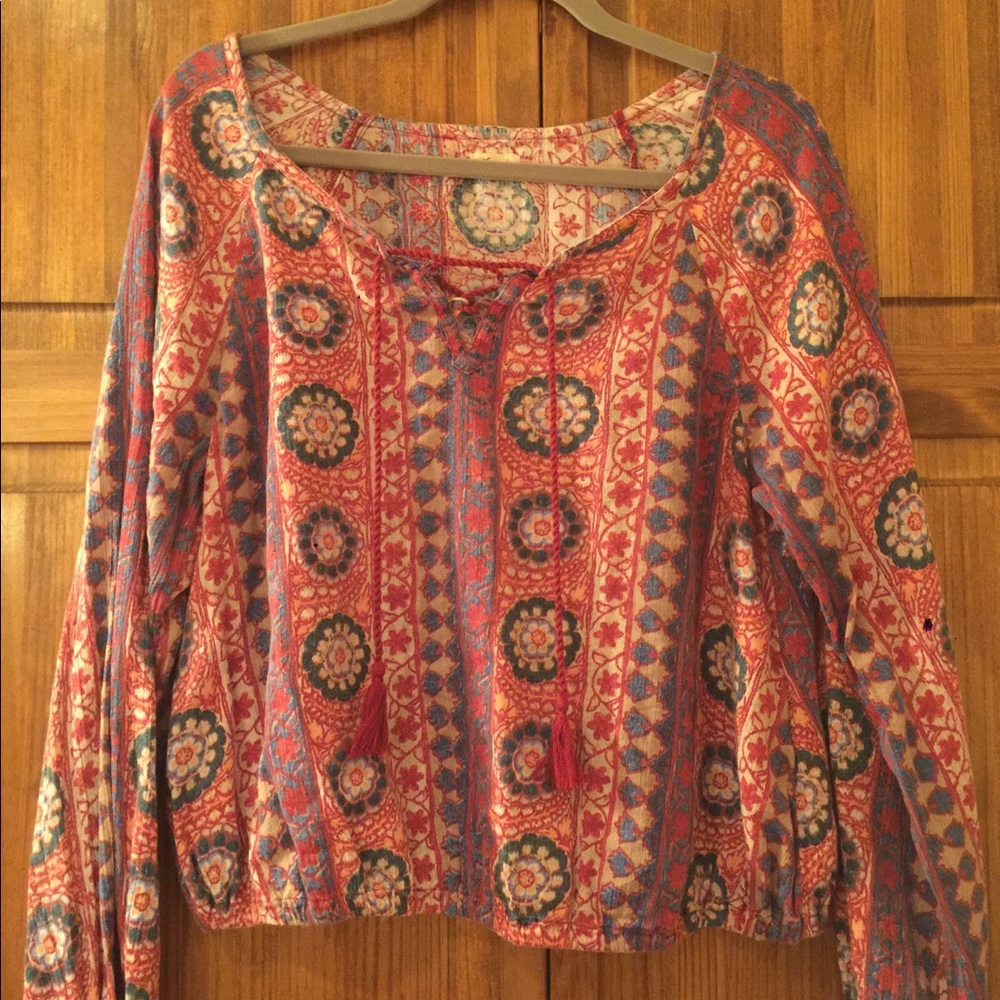 Hollister Long Sleeve Cropped Top
